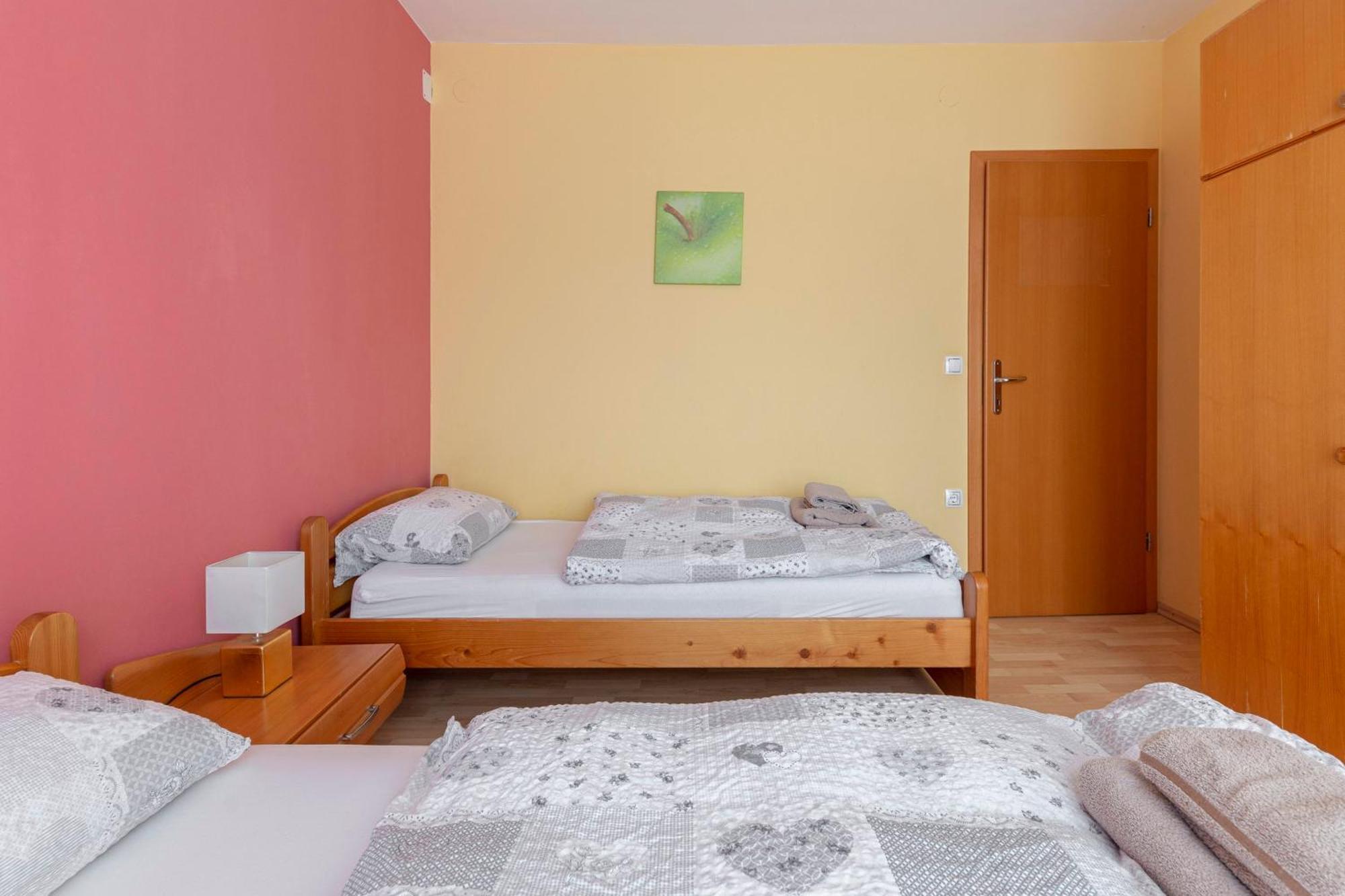 Apartments Znidar Spodnje Gorje Exteriör bild